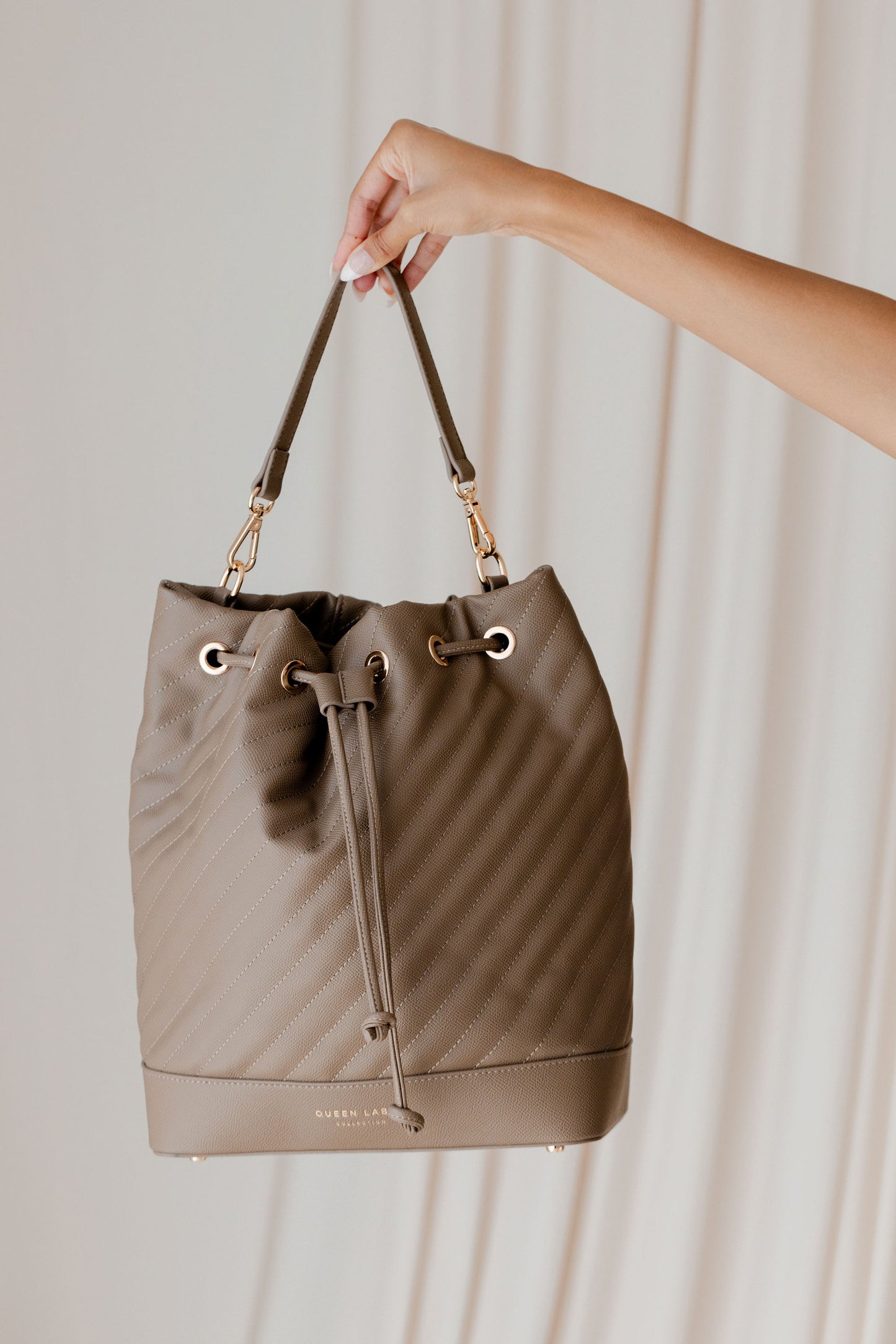 Sophia Bucket Bag - Taupe